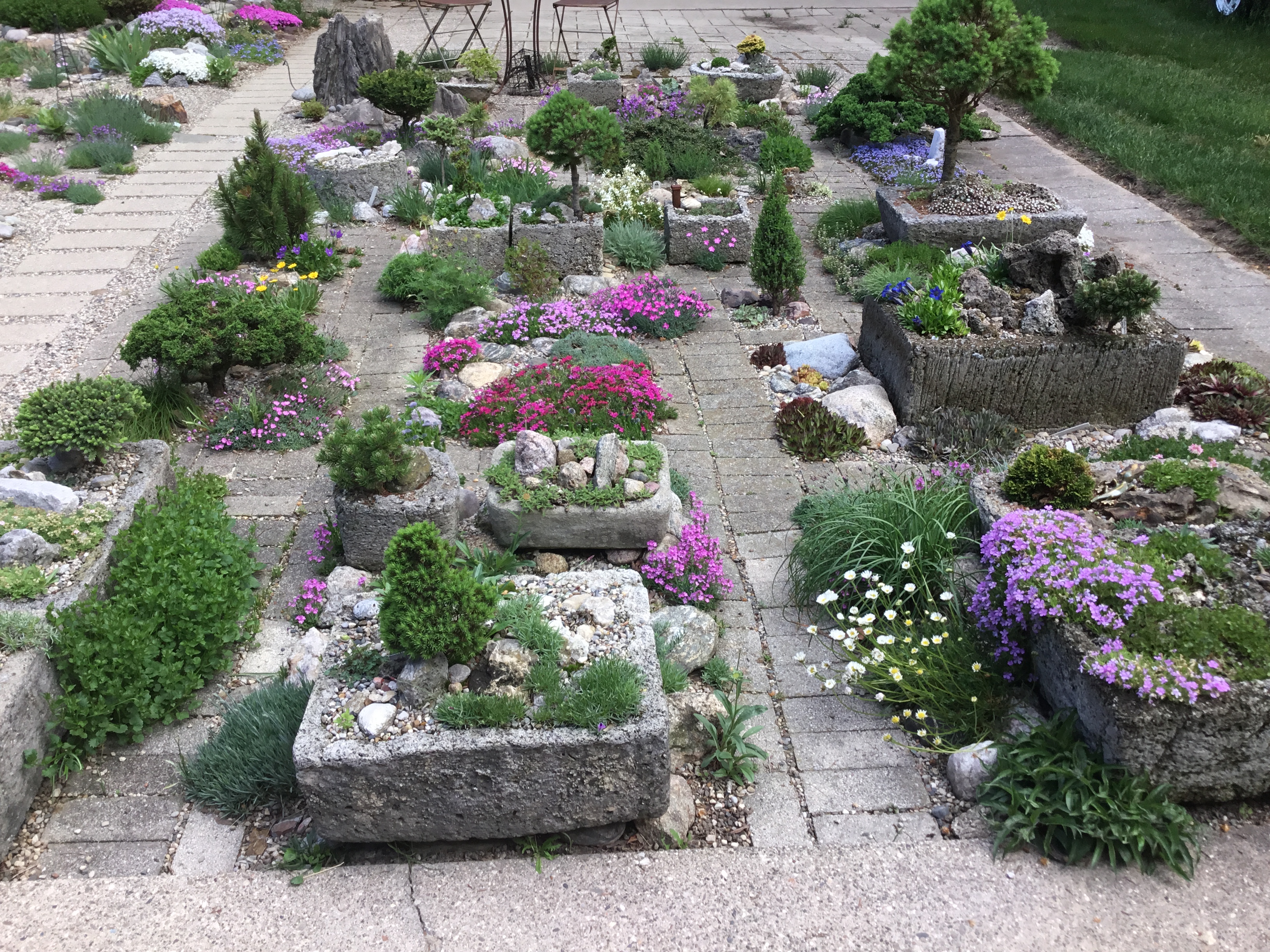 Trough area